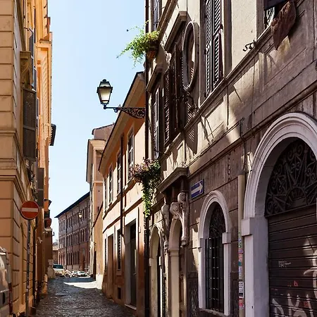 Il Nascondiglio Del Prete *